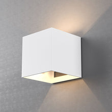Load image into Gallery viewer, 9W Square Shape LED Wall Sconce, 3000K Warm White, 500LM, Clear Glass, Wall Mount, 120V Triac Dimmable ETL Damp Location - LEDMyPlace